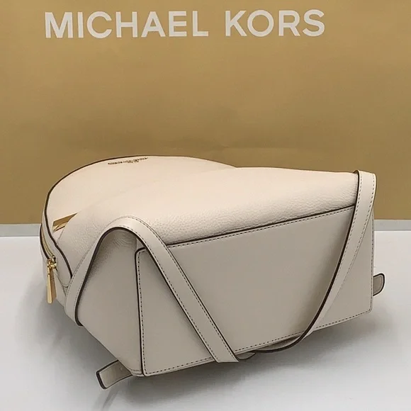 MICHAEL KORS VALERIE MEDIUM PEBBLED LEATHER BACKPACK LIGHT CREAM COLOR - Picture 12 of 15